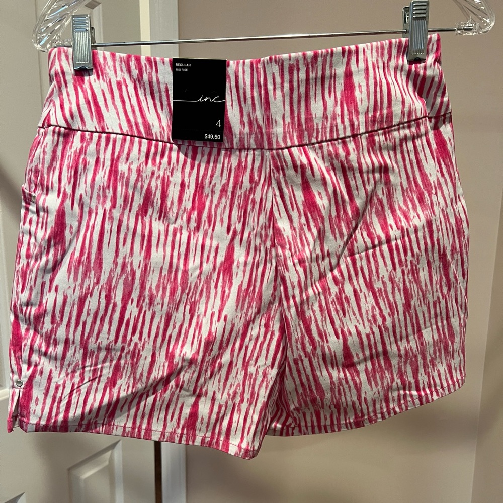 Comfy & cool INC midrise size 4 shorts with pretty pink stripes !